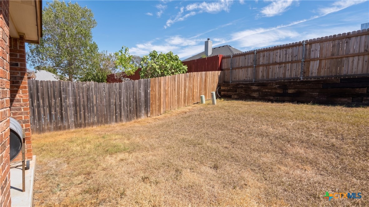 1904 Prestige Loop Property Photo 21