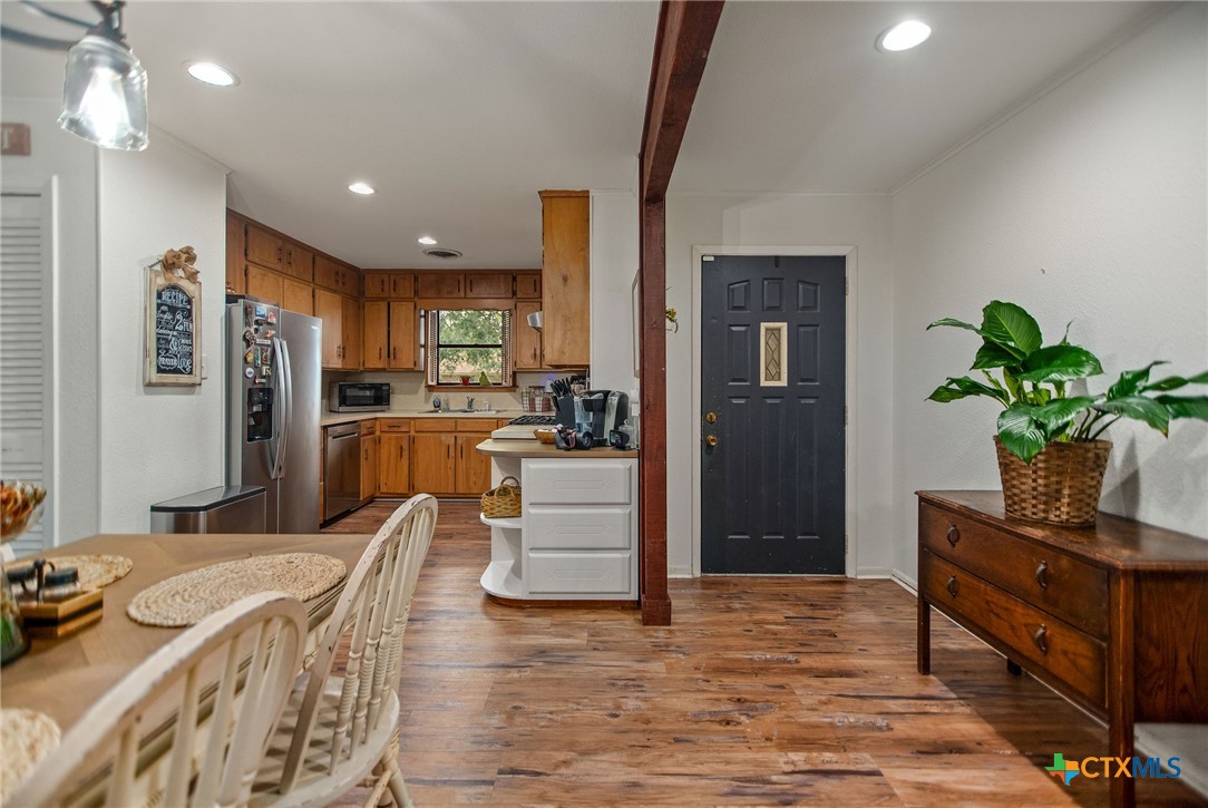 1601 Avalon Street Property Photo 5