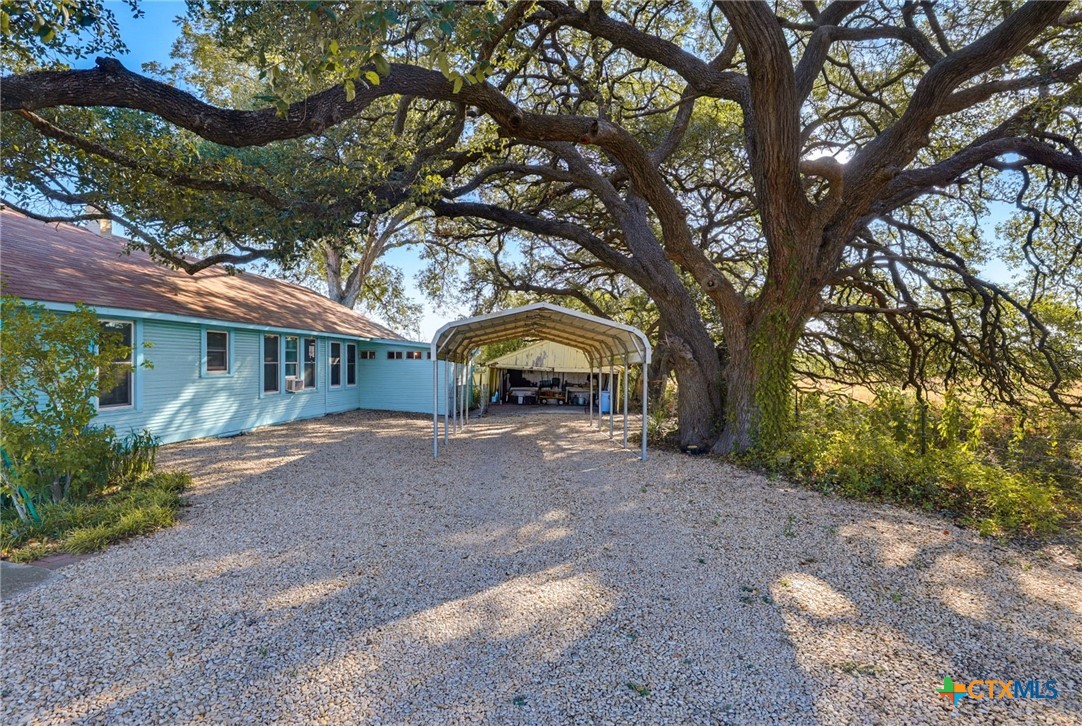616 Lay Road Property Photo 3