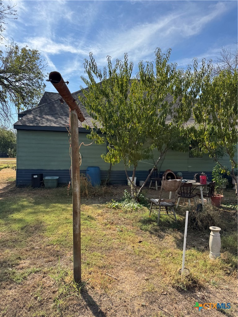 102 N 6th St W Property Photo 8