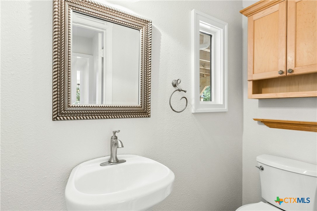 1562 Windmere Property Photo 21