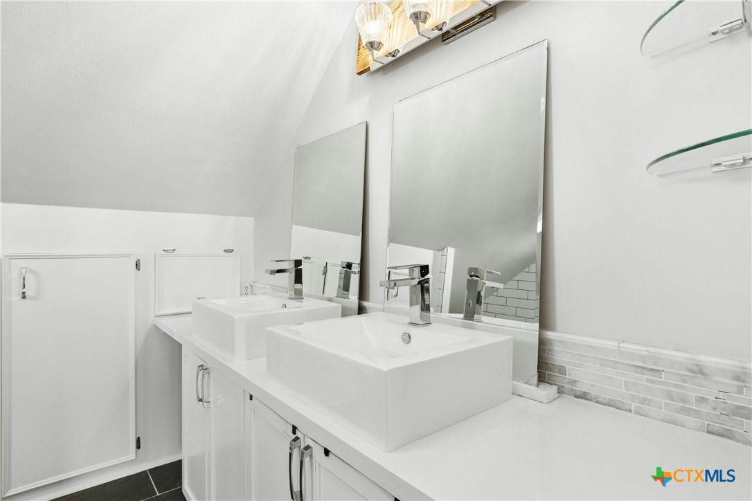 1562 Windmere Property Photo 26