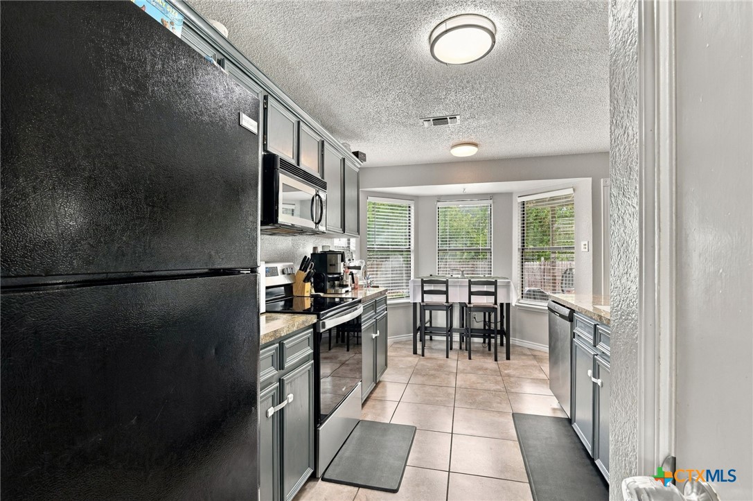 2608 Willow Springs Road Property Photo 10