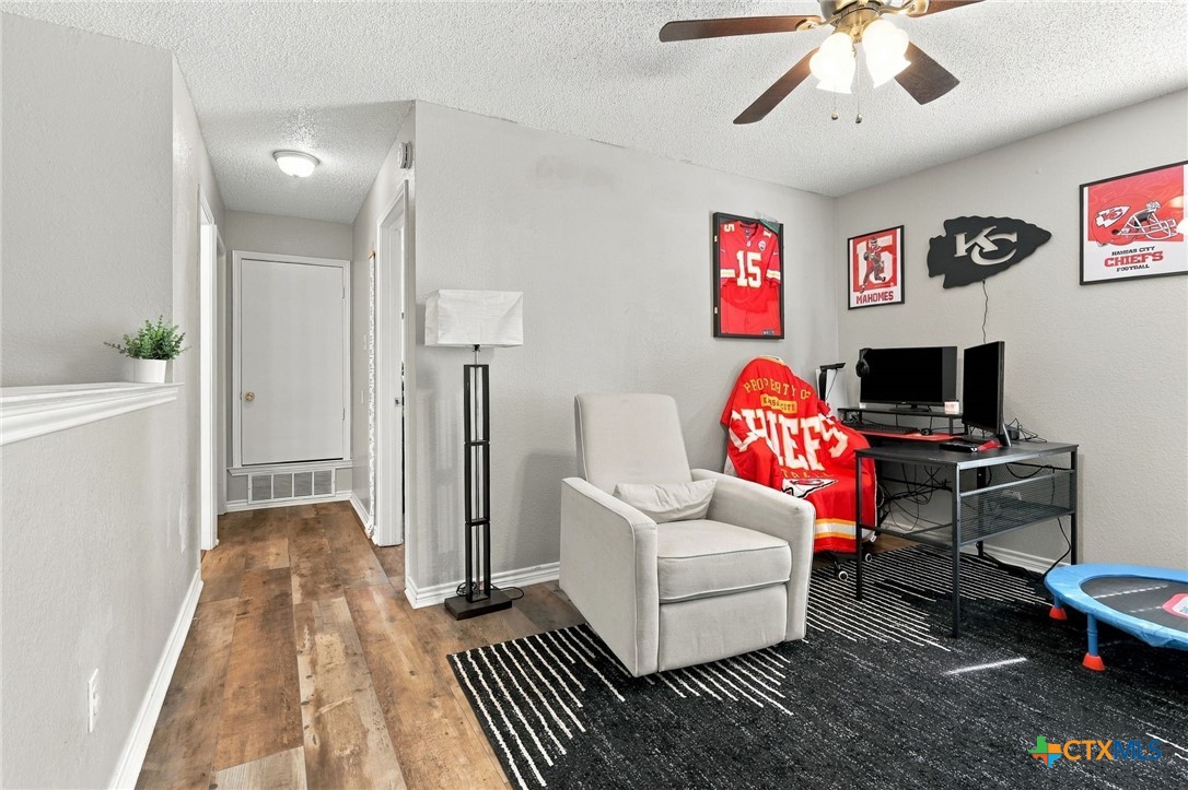 2608 Willow Springs Road Property Photo 15