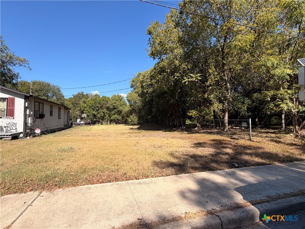 812 Gravel Street Property Photo 1