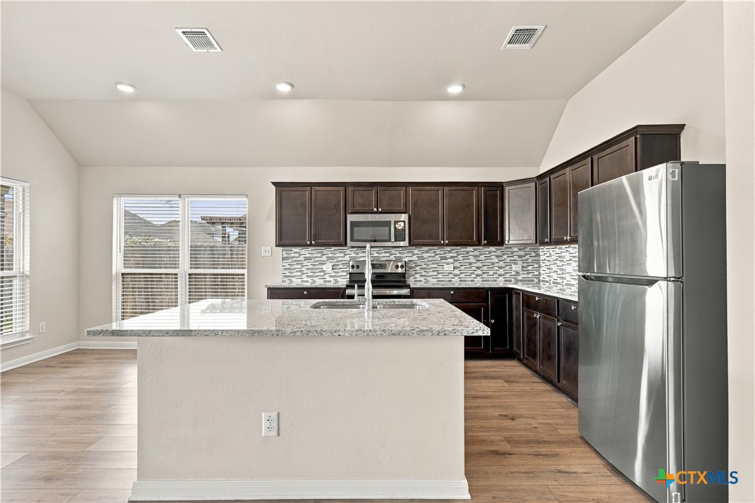 808 Fallbrook Drive Property Photo 8