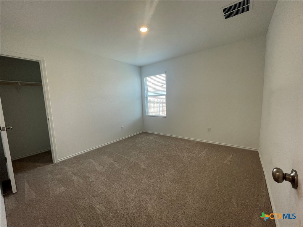 316 Enclave Manor Drive Property Photo 3