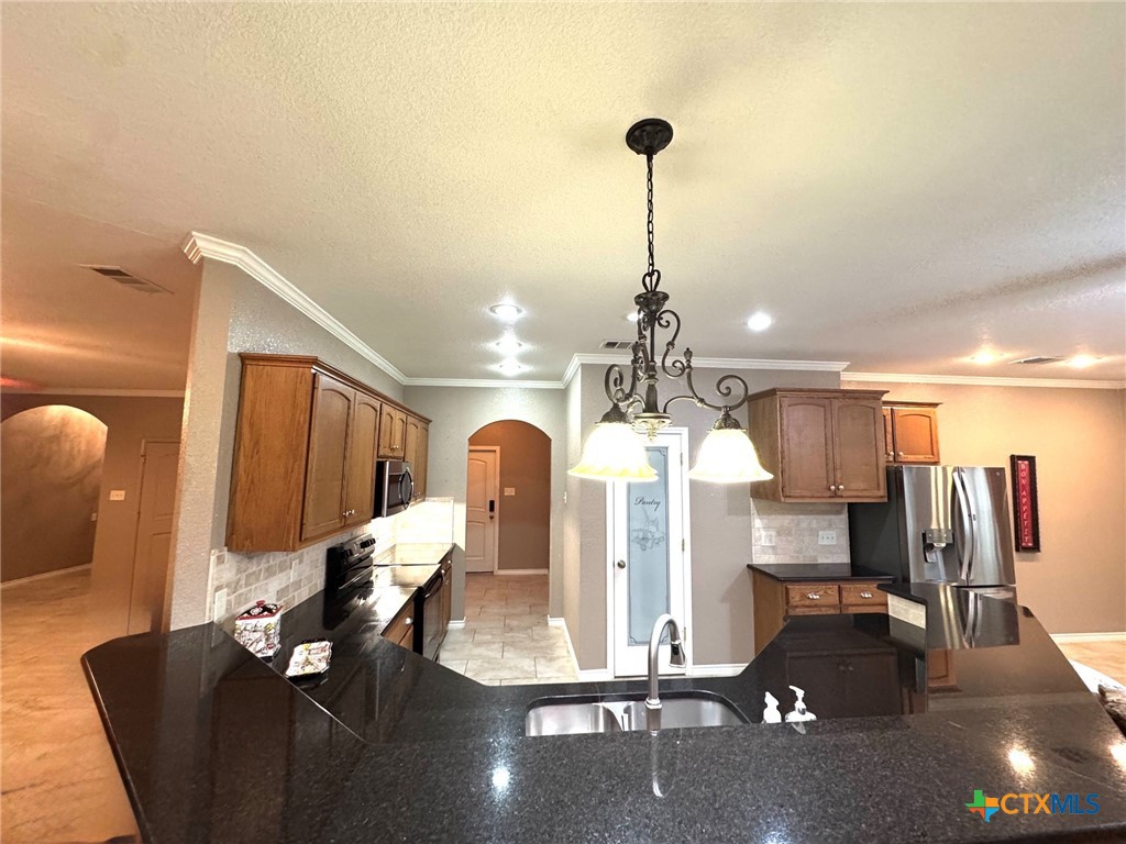 612 River Oaks Drive Property Photo 6