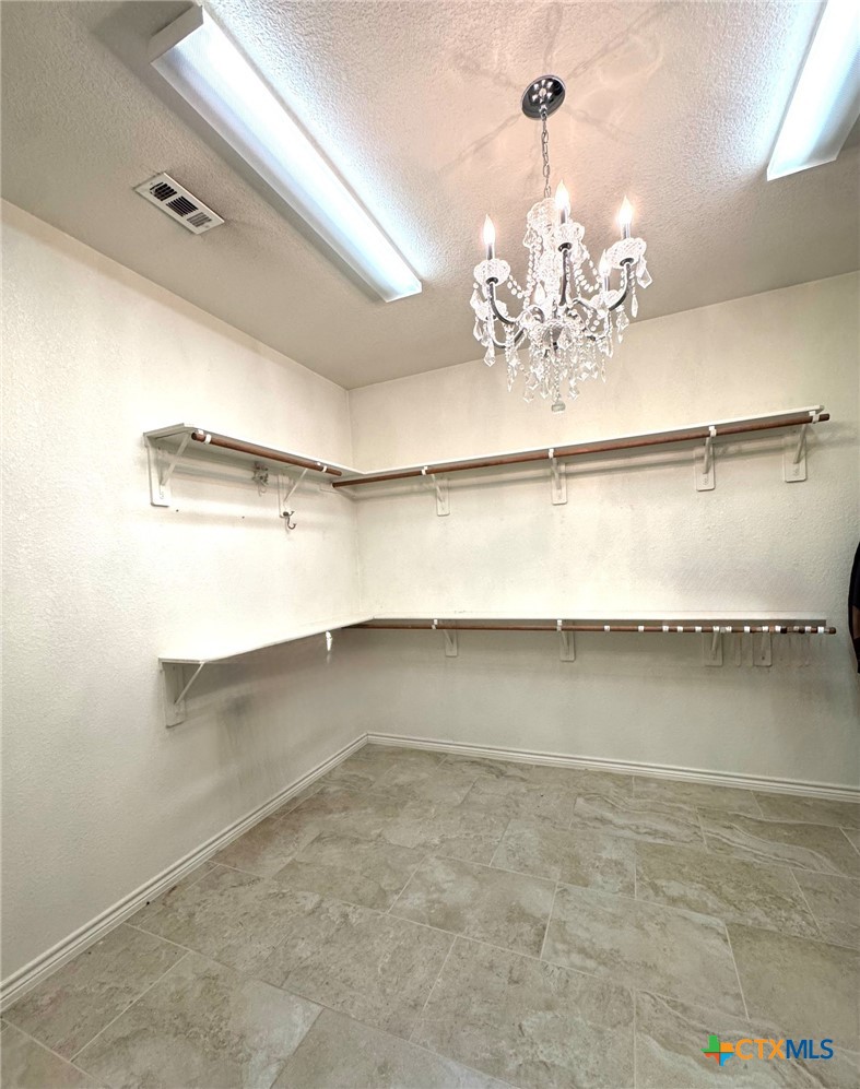 612 River Oaks Drive Property Photo 15