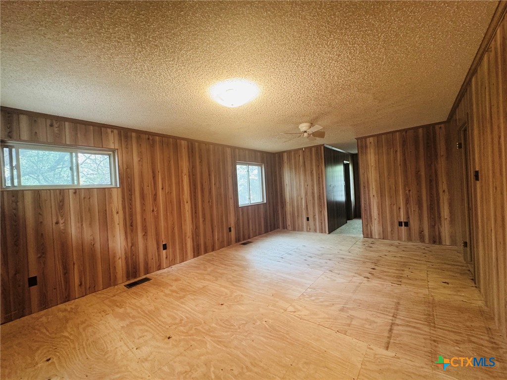 823 Mountain Road Property Photo 2