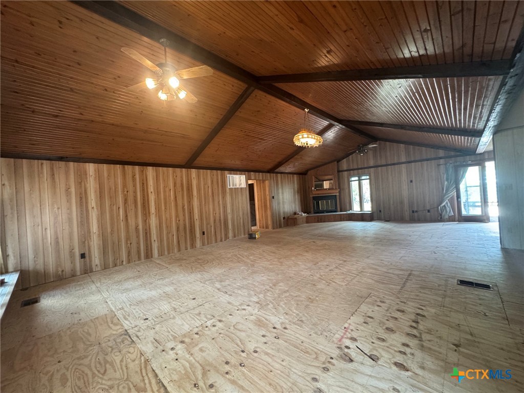 823 Mountain Road Property Photo 4
