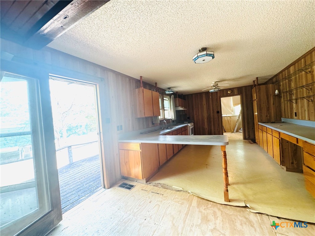 823 Mountain Road Property Photo 6