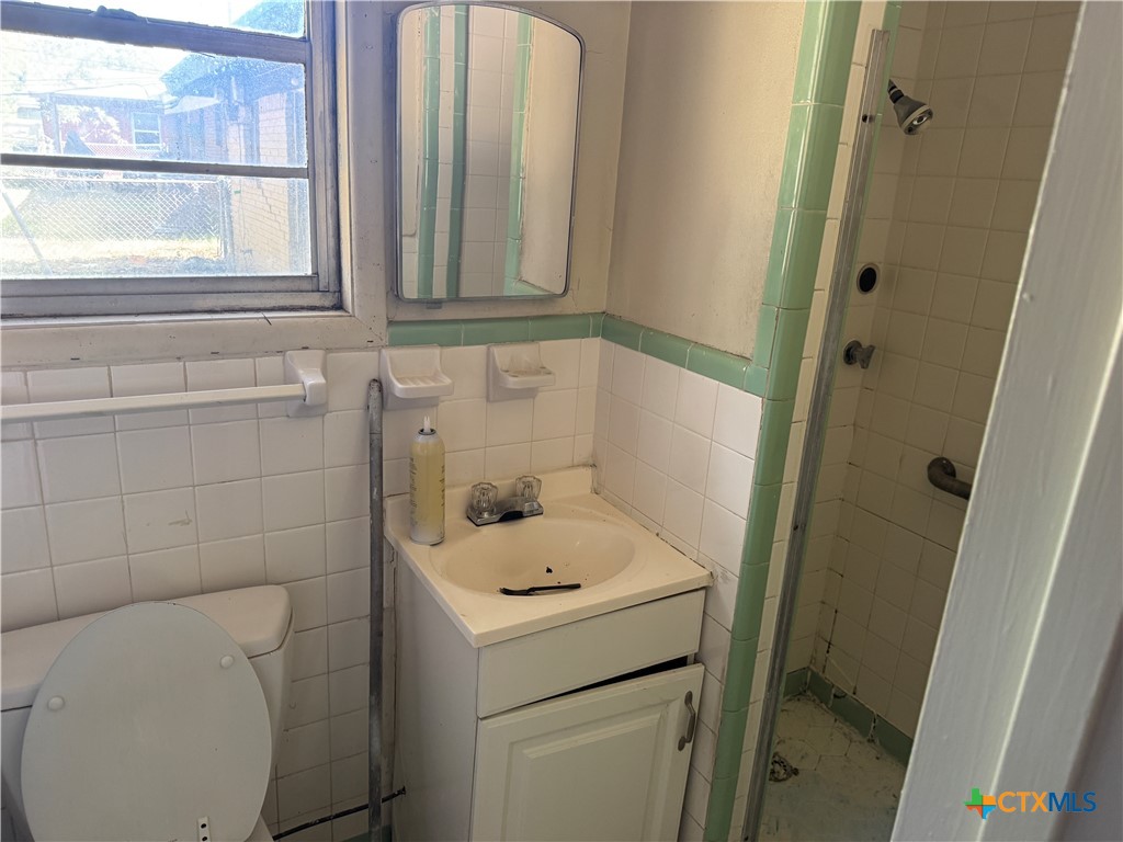 1918 S 17th Street Property Photo 4