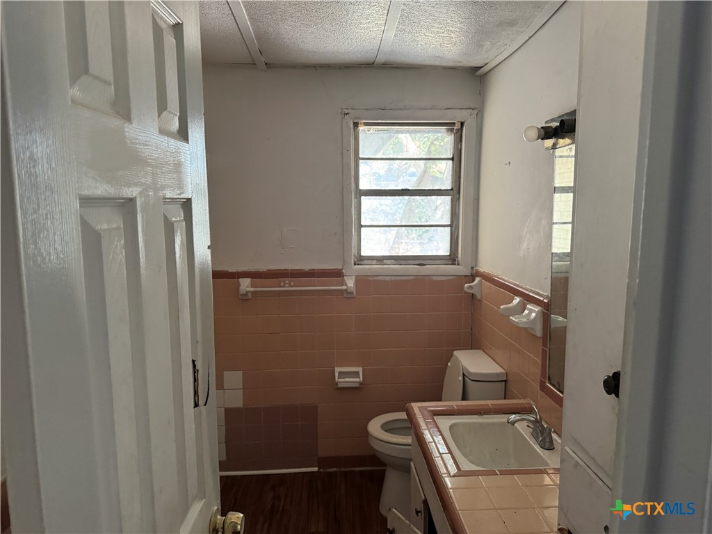 1918 S 17th Street Property Photo 8