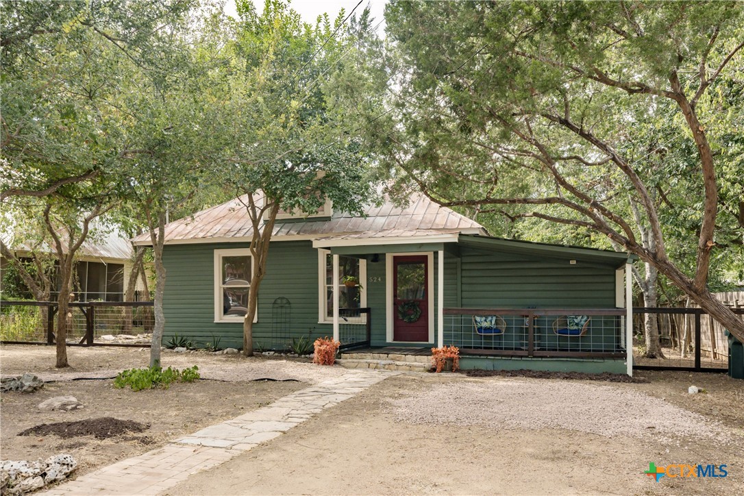 524 Lindsey Street Property Photo 23