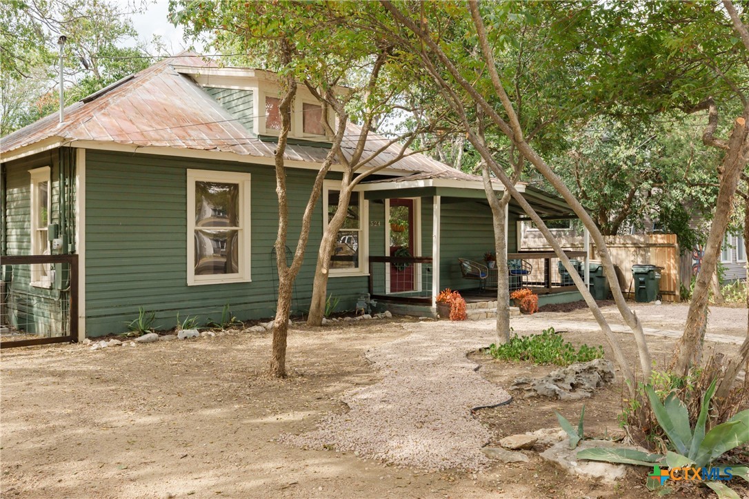 524 Lindsey Street Property Photo 24