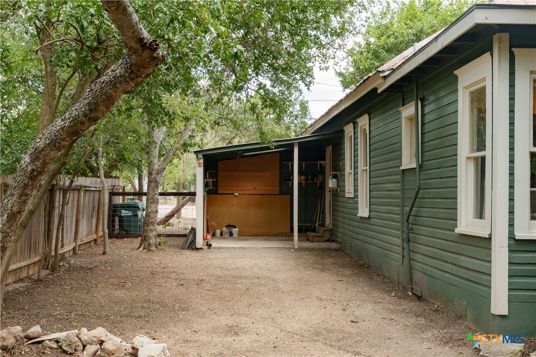524 Lindsey Street Property Photo 30