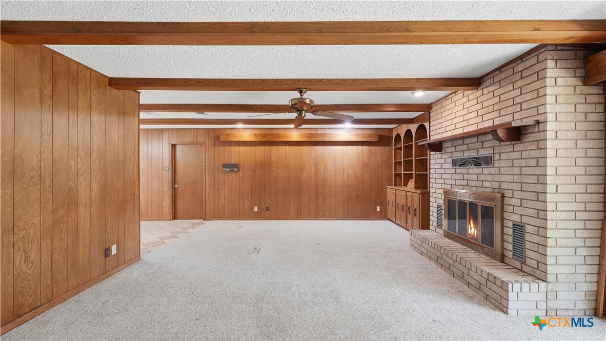 1314 Canary Lane Property Photo 7