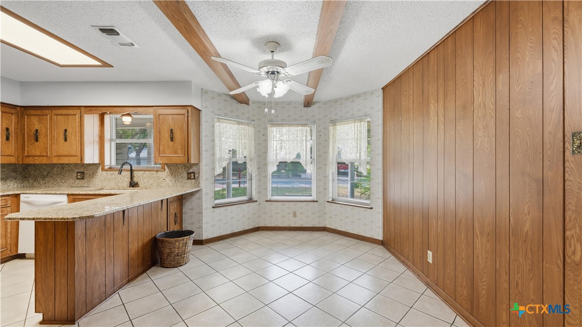 1314 Canary Lane Property Photo 9