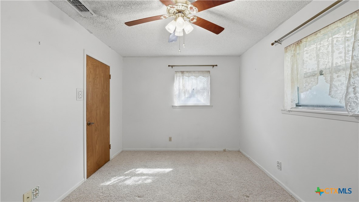 1314 Canary Lane Property Photo 20