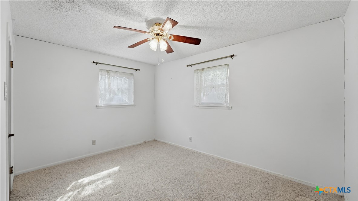 1314 Canary Lane Property Photo 22
