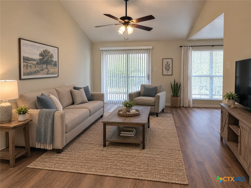 903 S Magnolia Avenue Property Photo 4