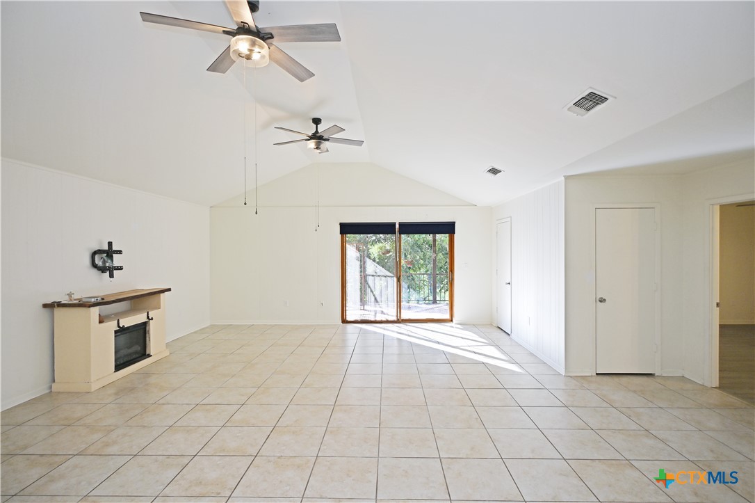 1133 Fox Run Circle Property Photo 11