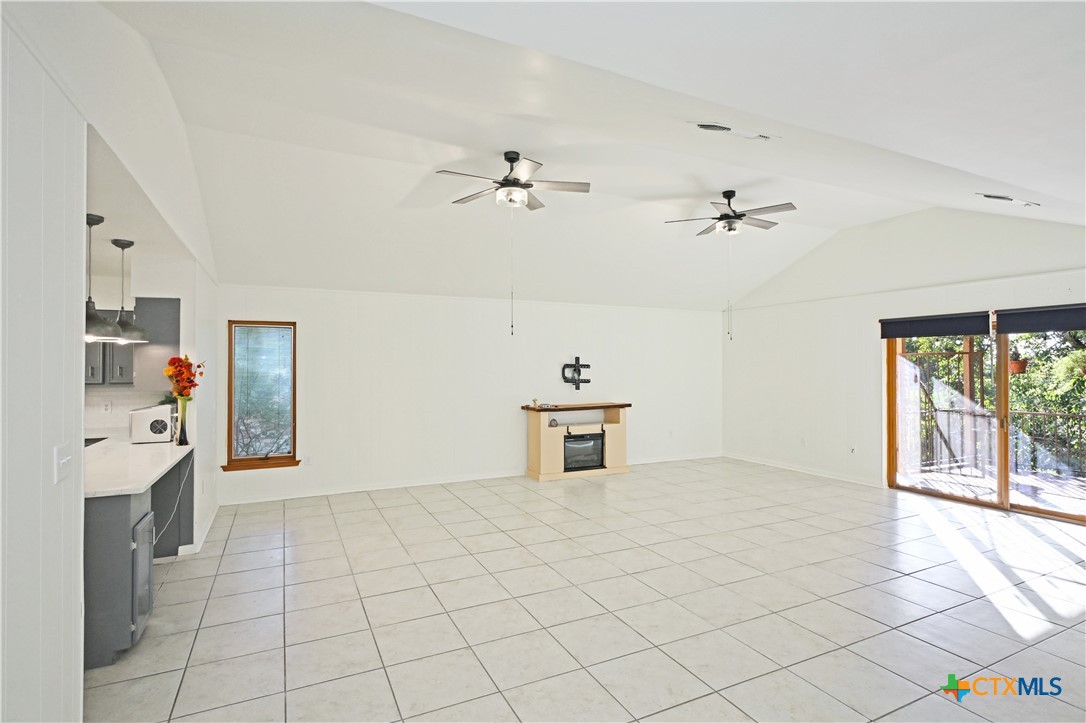 1133 Fox Run Circle Property Photo 13