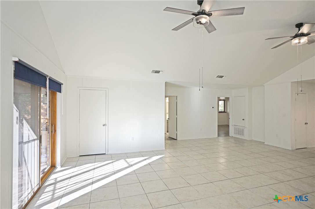 1133 Fox Run Circle Property Photo 16