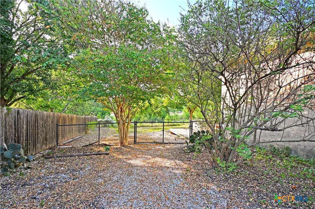 1133 Fox Run Circle Property Photo 36