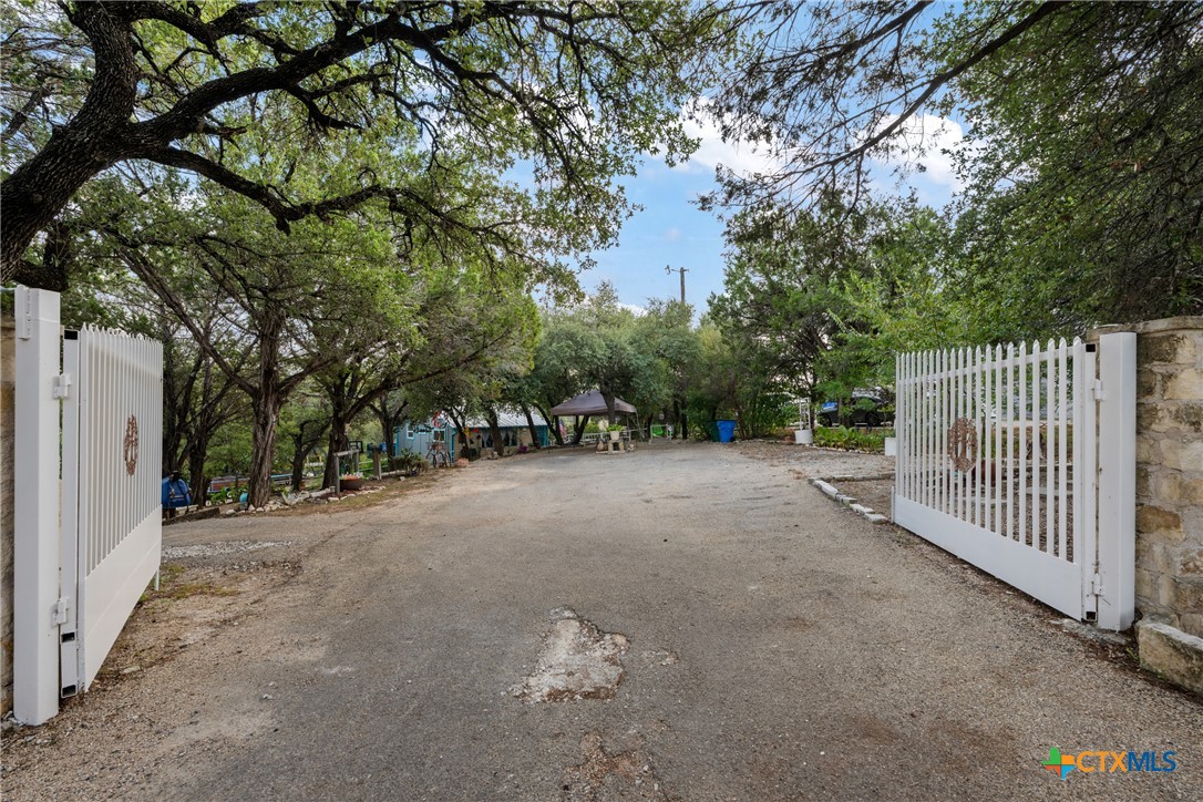 18307 E Lakeview Drive Property Photo 31