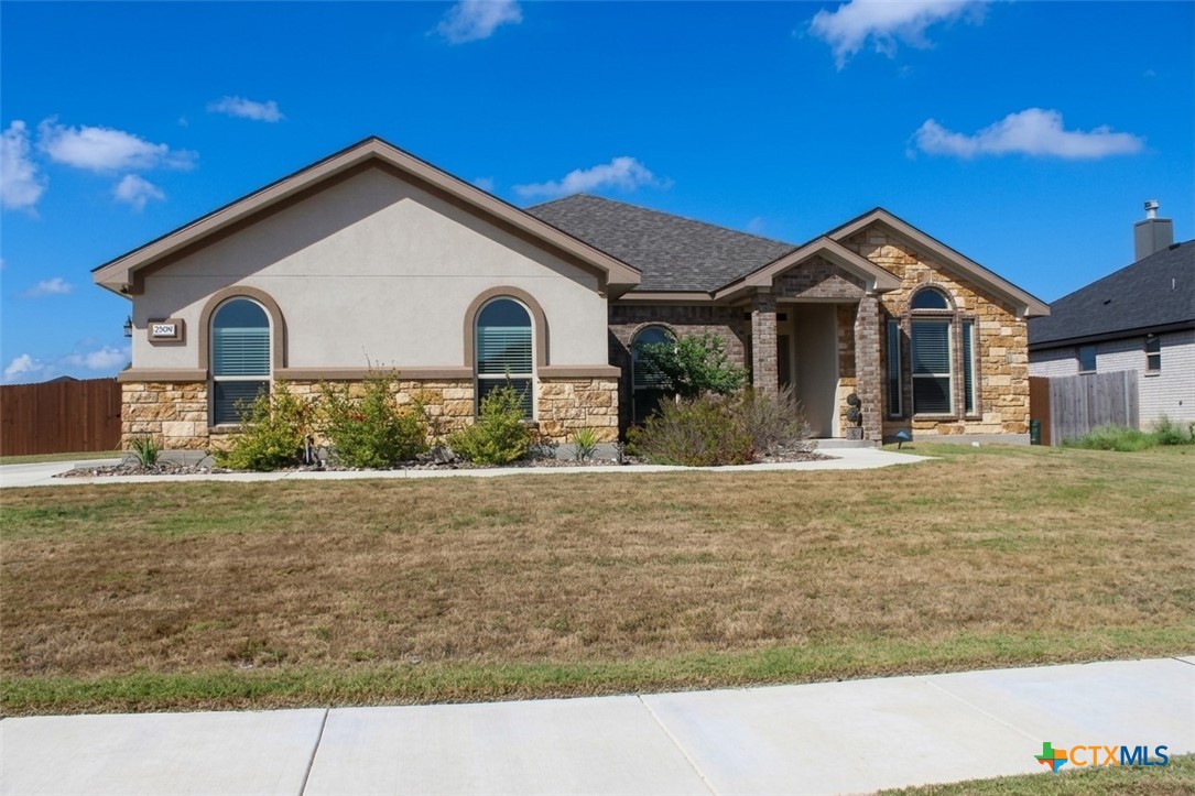 2509 Meadow Lark Drive Property Photo 1