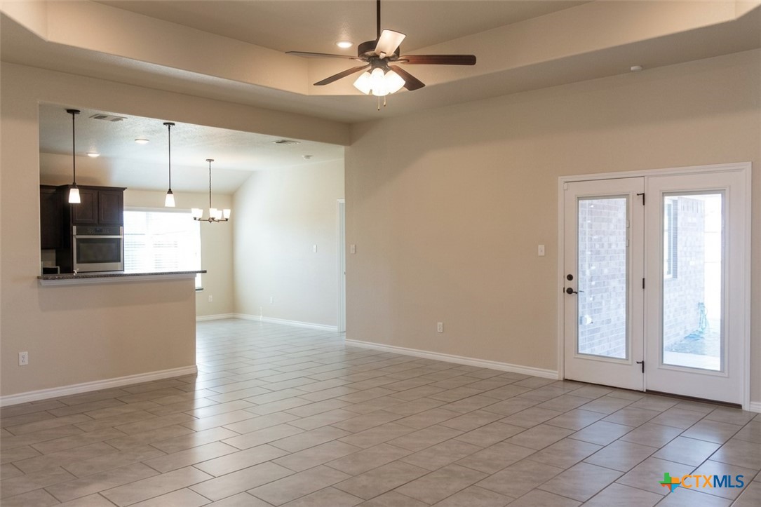 2509 Meadow Lark Drive Property Photo 5