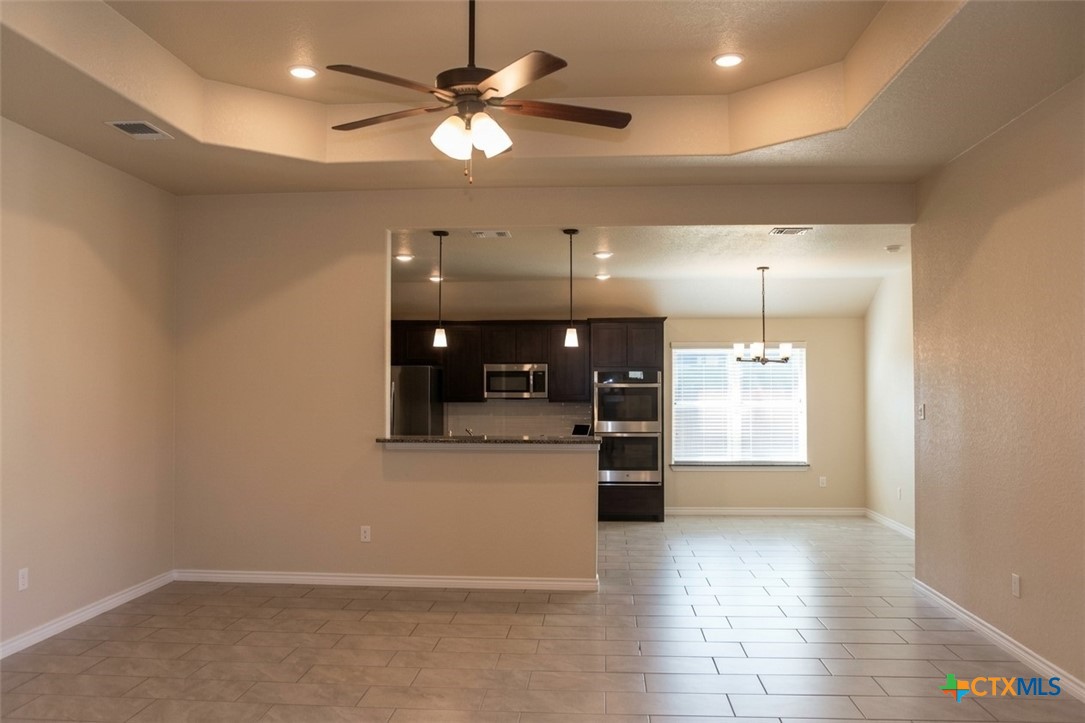 2509 Meadow Lark Drive Property Photo 6