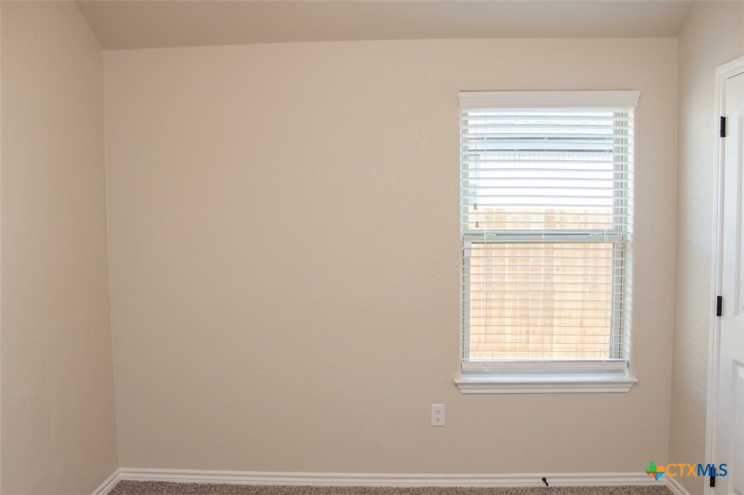 2509 Meadow Lark Drive Property Photo 12