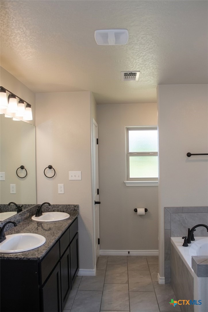2509 Meadow Lark Drive Property Photo 21