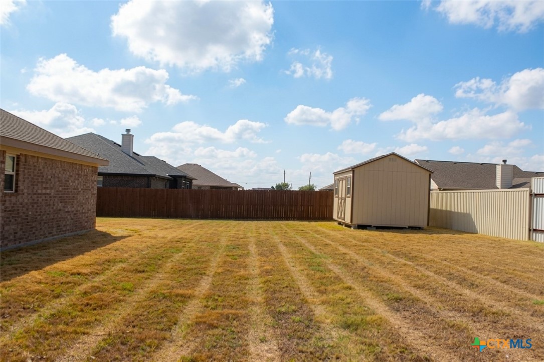2509 Meadow Lark Drive Property Photo 24