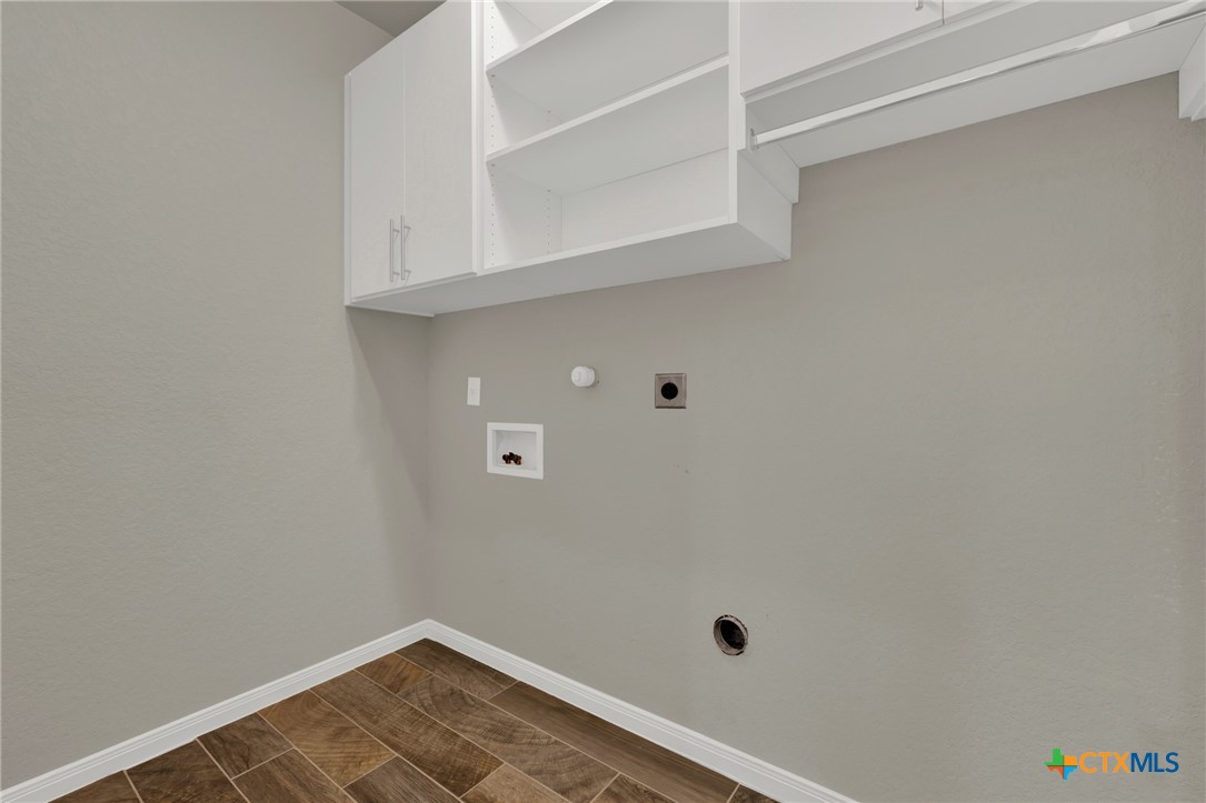 570 Forest Crest Property Photo 23