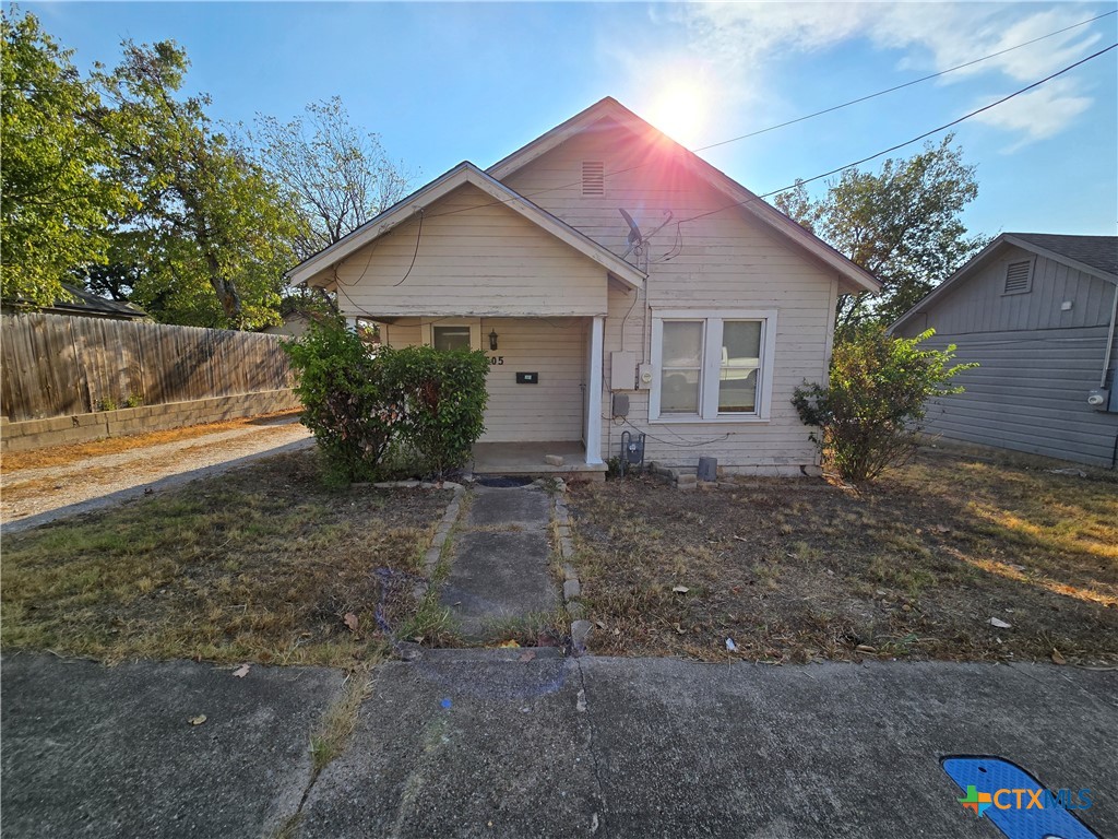605 Park Street Property Photo 1