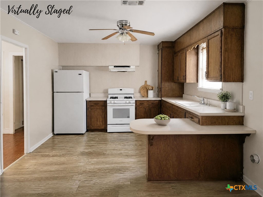 605 Park Street Property Photo 10