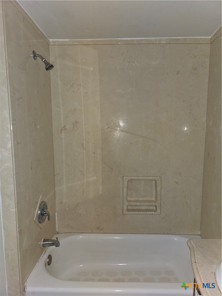 605 Park Street Property Photo 17