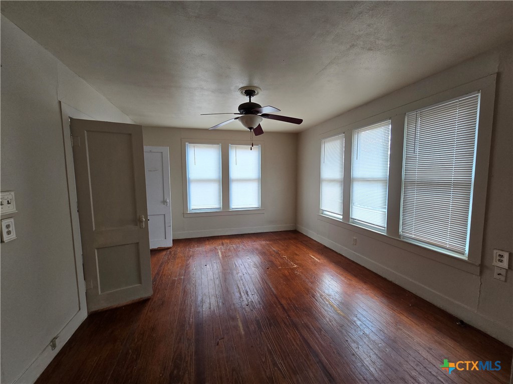 605 Park Street Property Photo 18