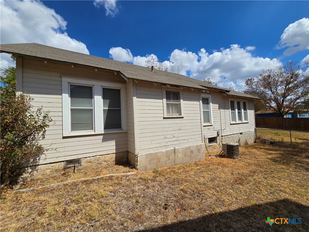 605 Park Street Property Photo 26