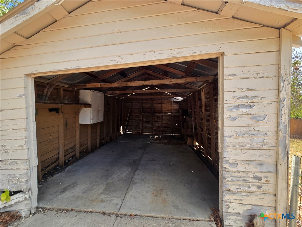 605 Park Street Property Photo 31