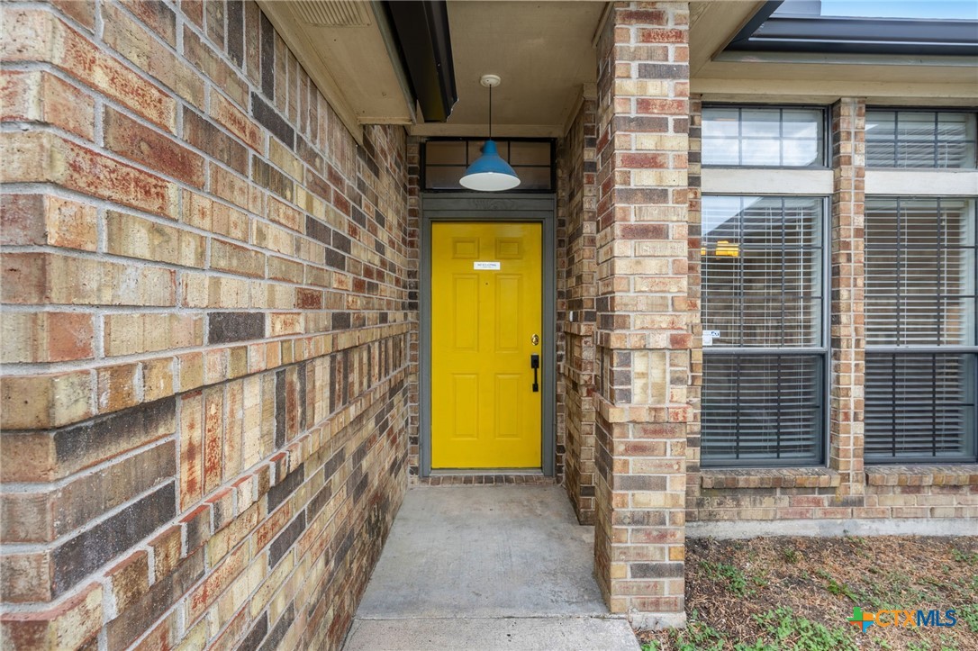 1002 Windy Hill Road Property Photo 4