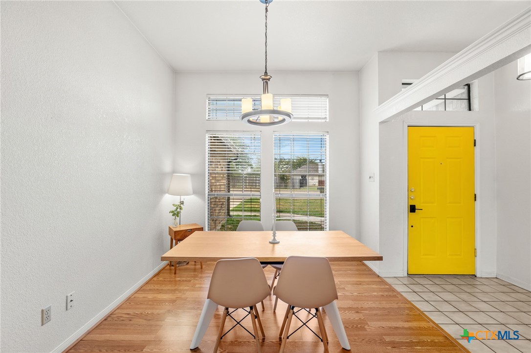 1002 Windy Hill Road Property Photo 6