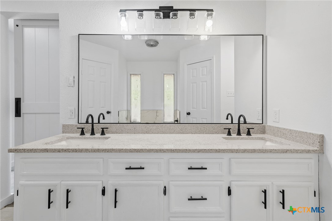 3213 Pecan Valley Drive Property Photo 22