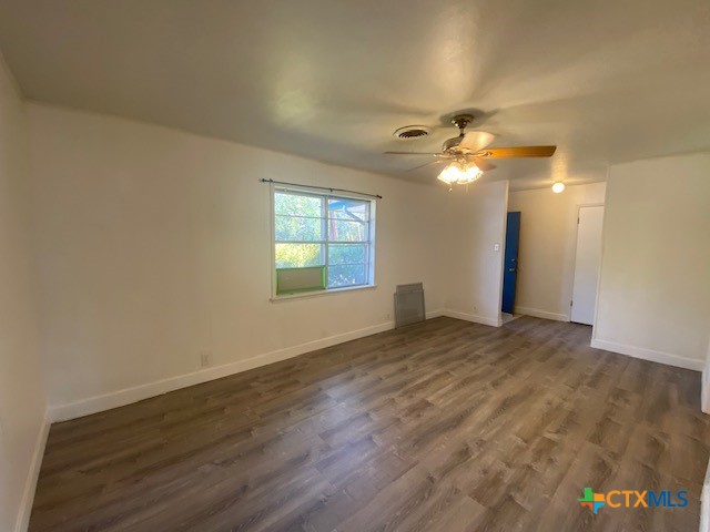 203 E 14th Avenue Property Photo 3
