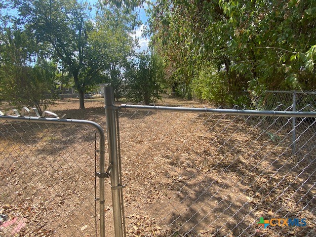 203 E 14th Avenue Property Photo 13