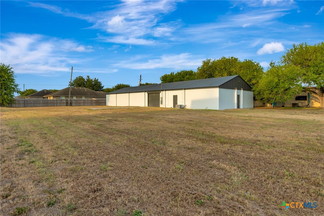 104 Cozzi Circle Property Photo 3